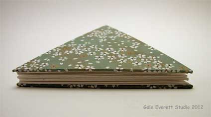 white_flat-book_©Gale Everett