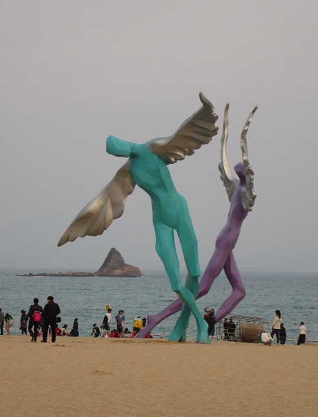 beach sculpture1